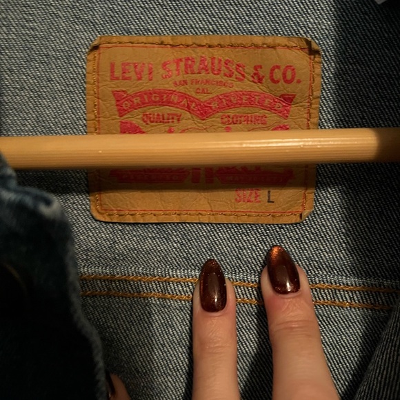 Levi’s denim jacket - Picture 2 of 3
